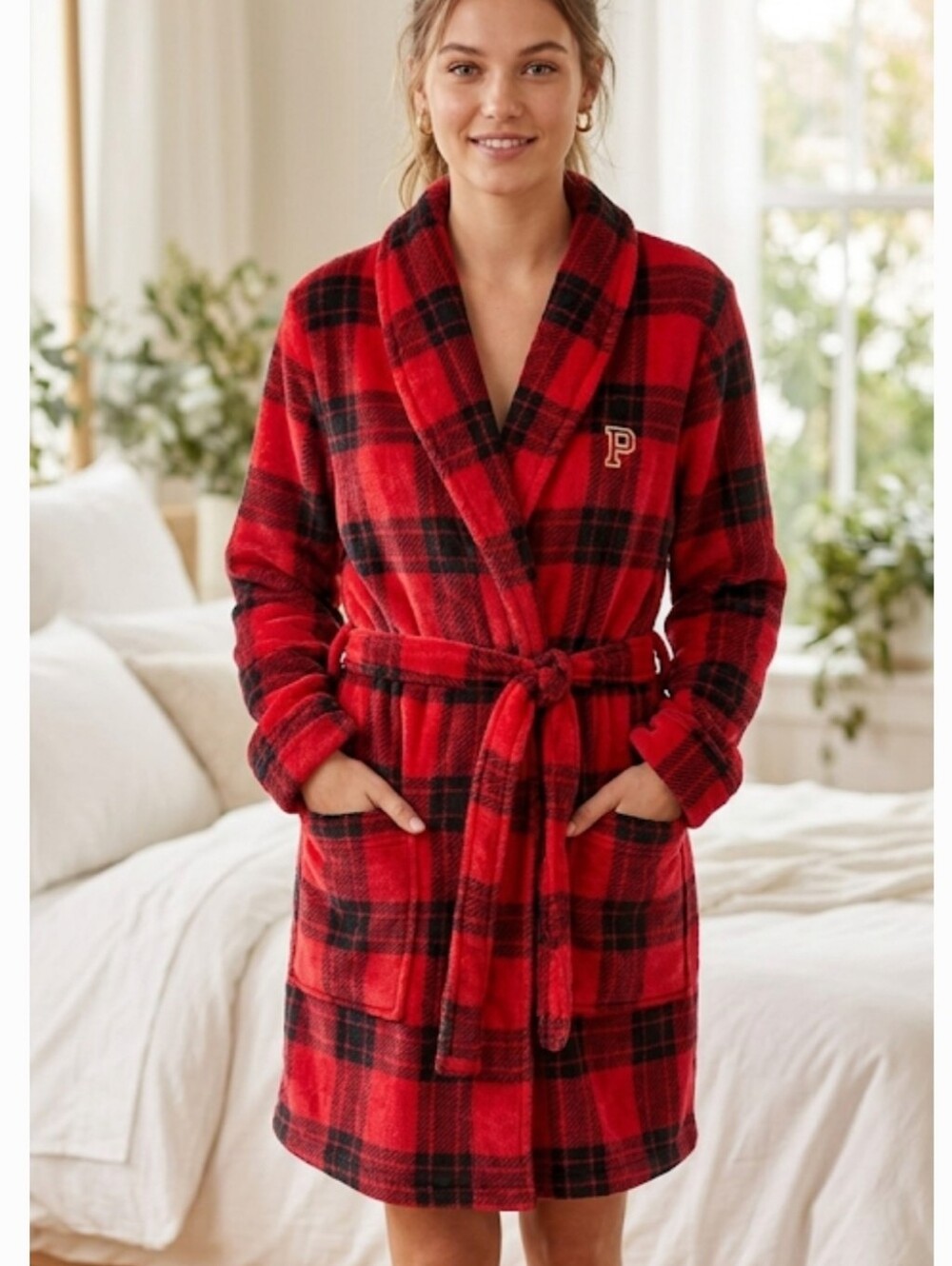 PINK Victoria's Secret Buffalo Plaid Sherpa Robe Ultra Plush Size Medium